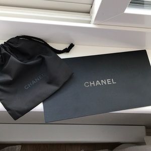 CHANEL GIFT SET
